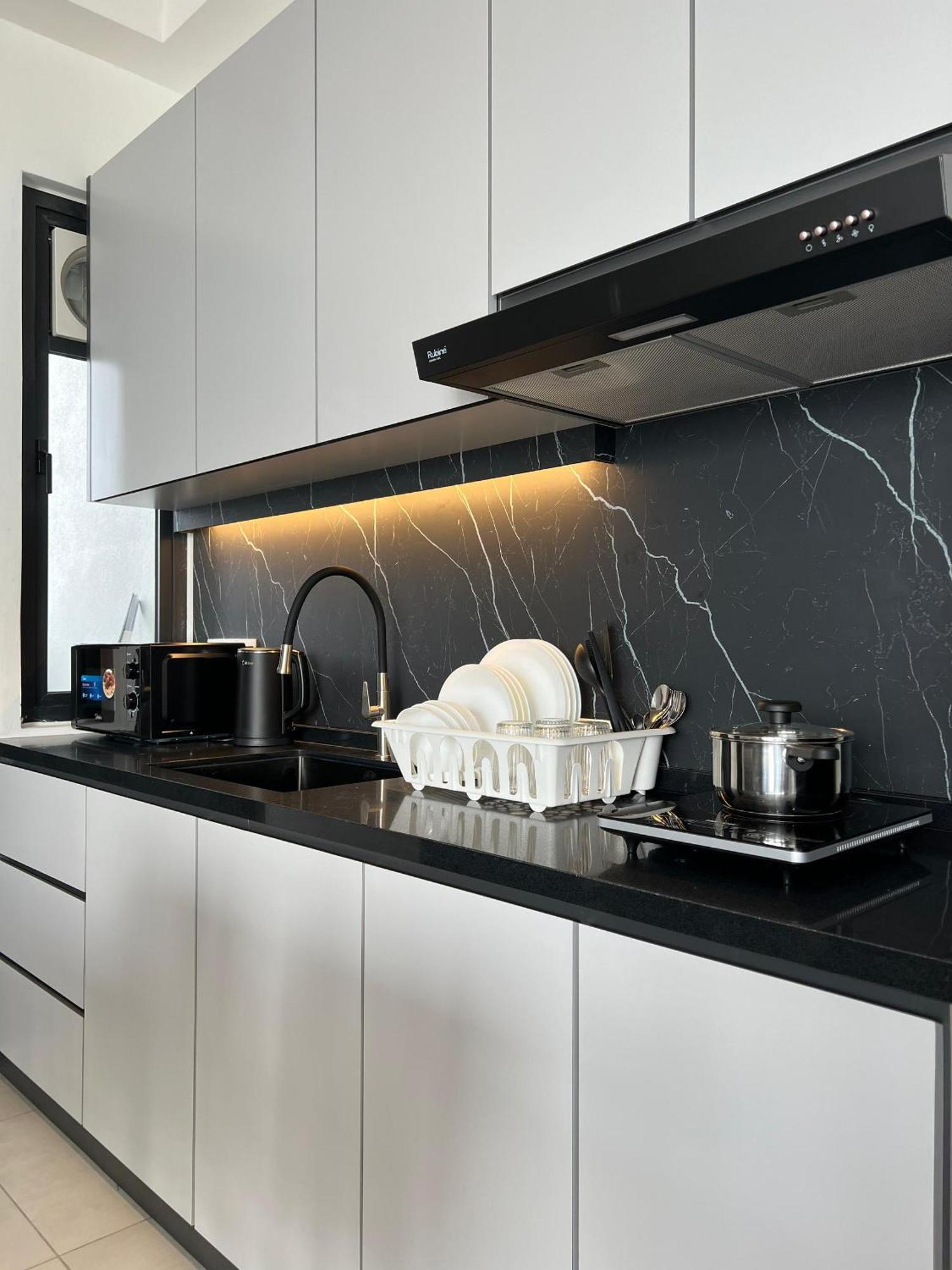 Urban Suites Two Or Three Bedroom Georgetown By Anc Jelutong Eksteriør billede