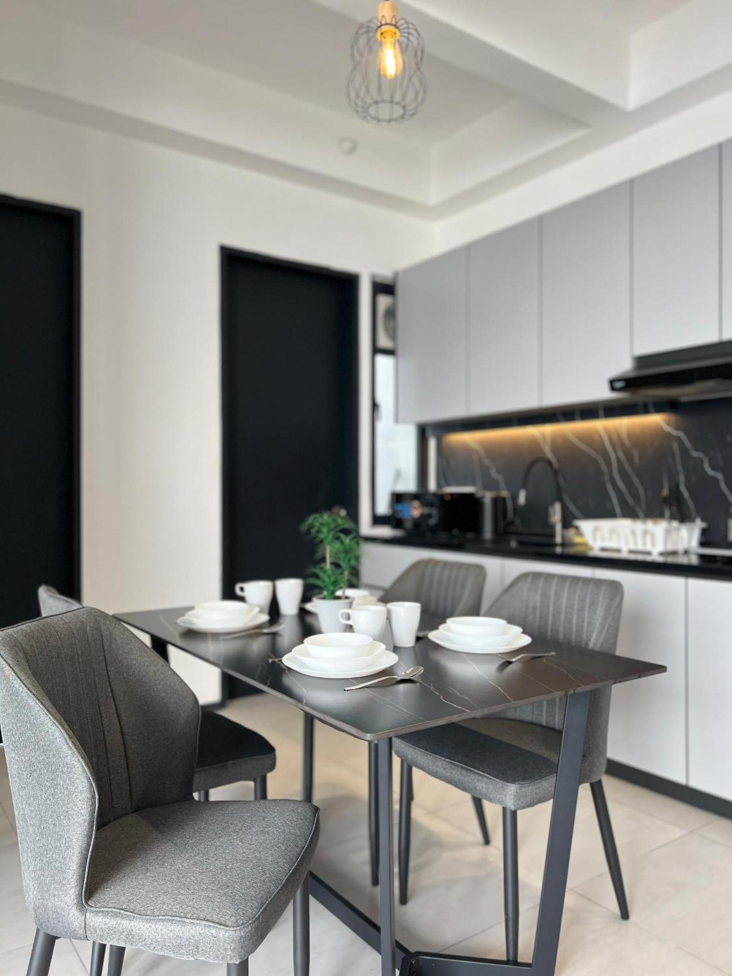 Urban Suites Two Or Three Bedroom Georgetown By Anc Jelutong Eksteriør billede